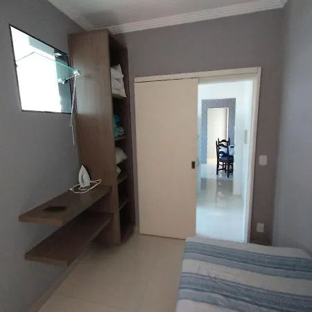 Fort Beach, Conheca Cabo Frio Em 3 Dias A Pe E Carro No Estacionamento Exterior photo