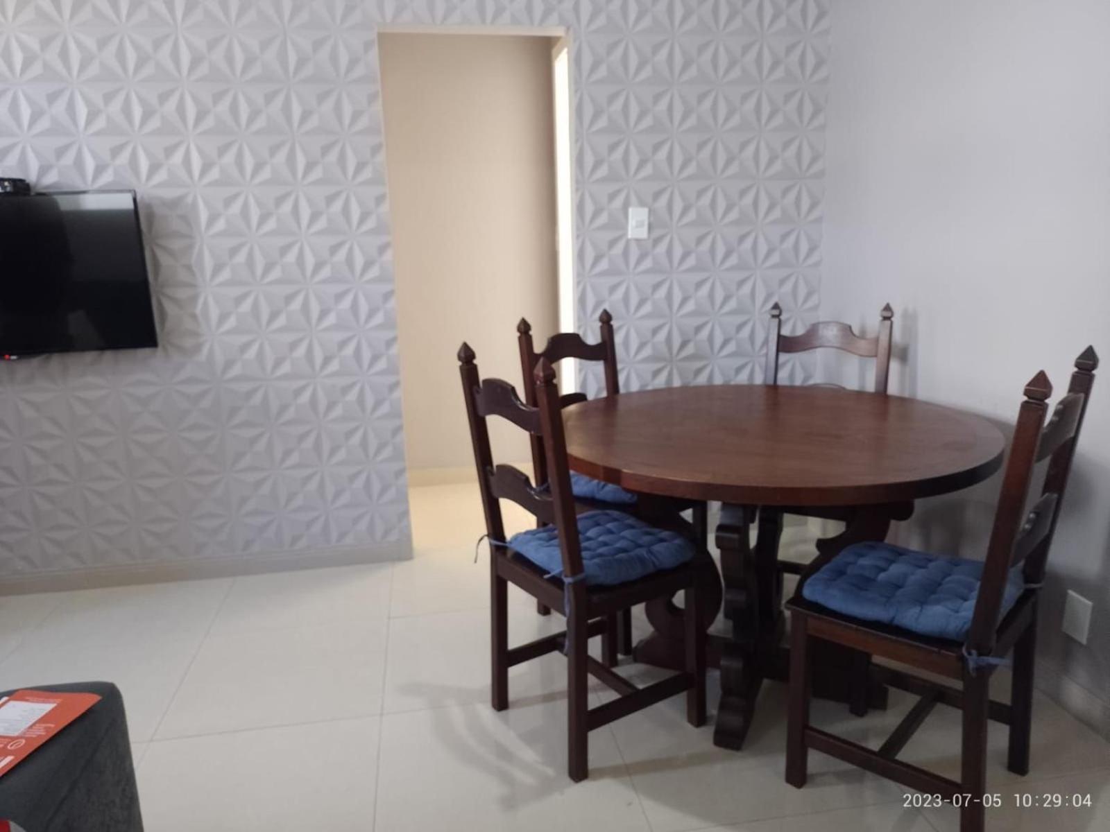 Beach, Conheca Em 3 Dias A Pe E Carro No Estacionamento Apartamento